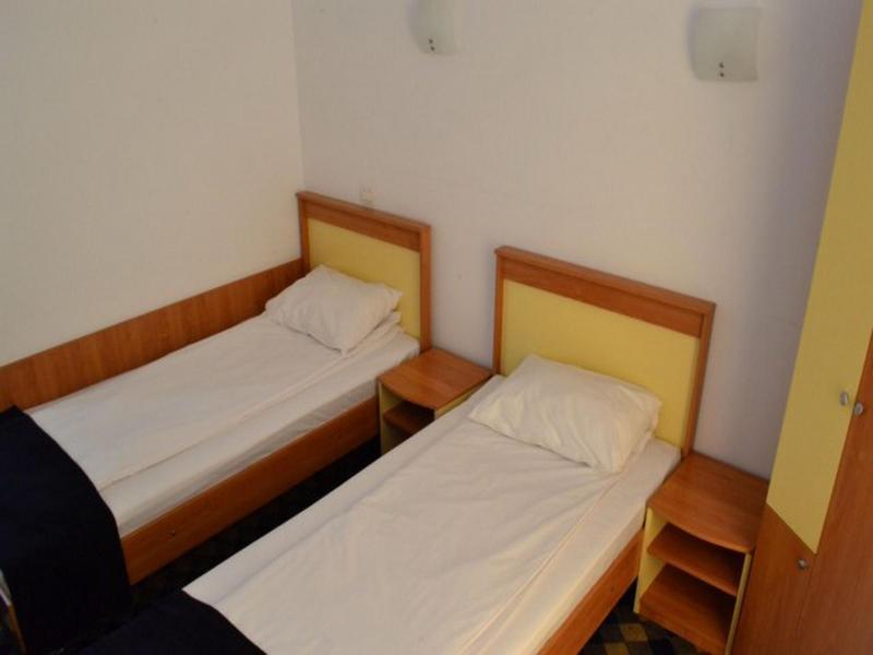 Plus Hotel