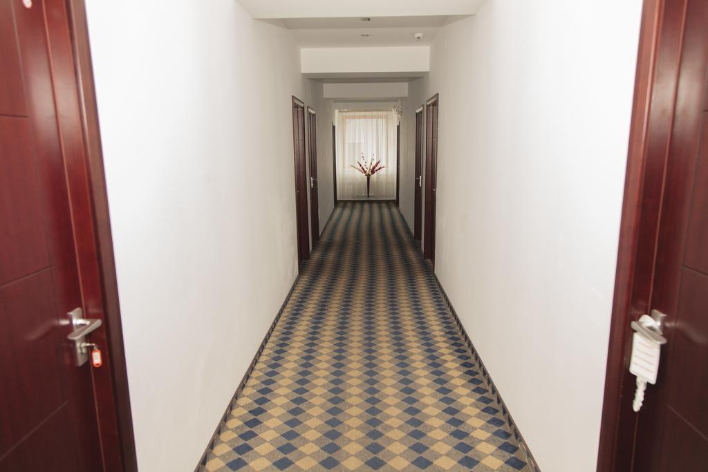 Plus Hotel