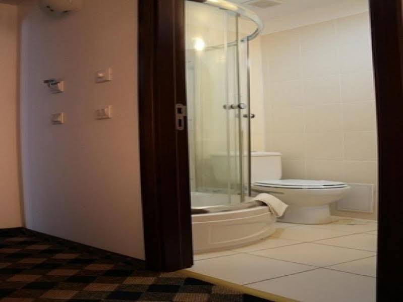 酒店 Plus Hotel Craiova